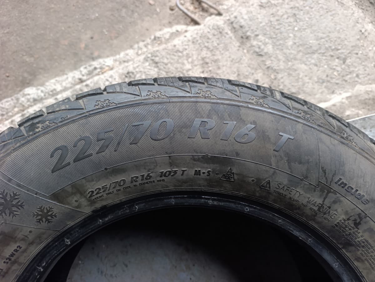 Шини б/у Matador Sibir Snow . 225/70 R 16 Вживані шини Matador Sibir Snow . 225/70 R 16