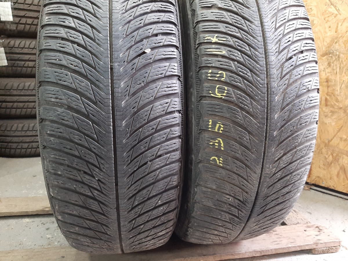 Придбати вживані шини Hankook Winter I cept evo3 X 215/65 R 17 Придбати вживані шини Hankook Winter I cept evo3 X 215/65 R 17