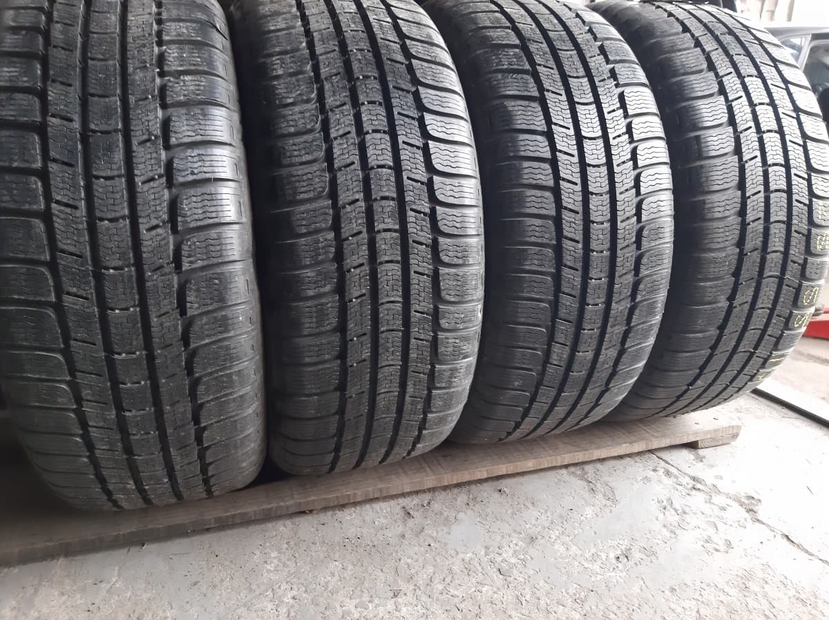 Придбати вживані шини Michelin Pilot Alpin PA2 … . 225/55 R 17 Придбати вживані шини Michelin Pilot Alpin PA2 … . 225/55 R 17