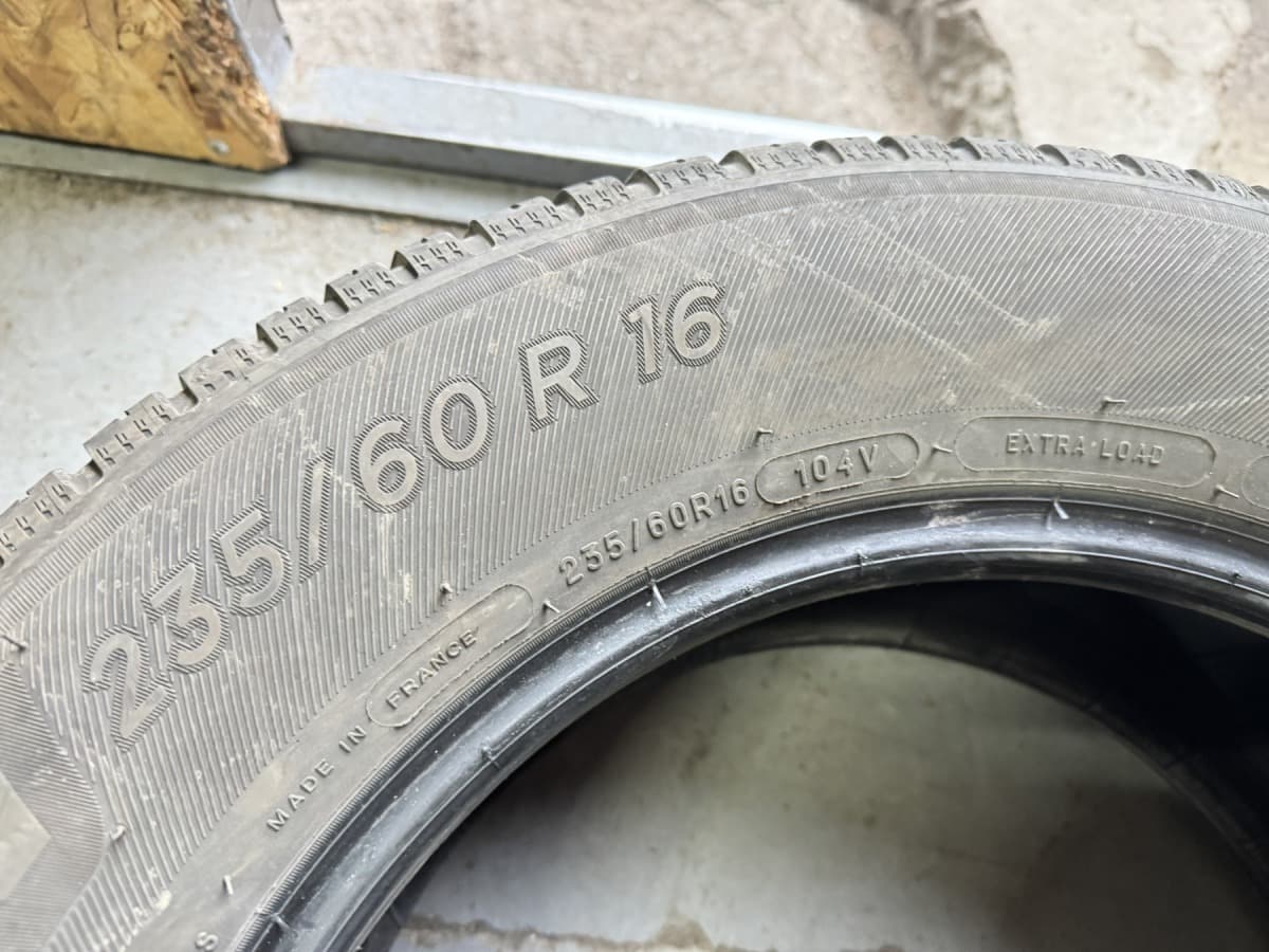 Шини б/у Michelin Cross Climate SUV … 235/60 R 16 Вживані шини Michelin Cross Climate SUV … 235/60 R 16