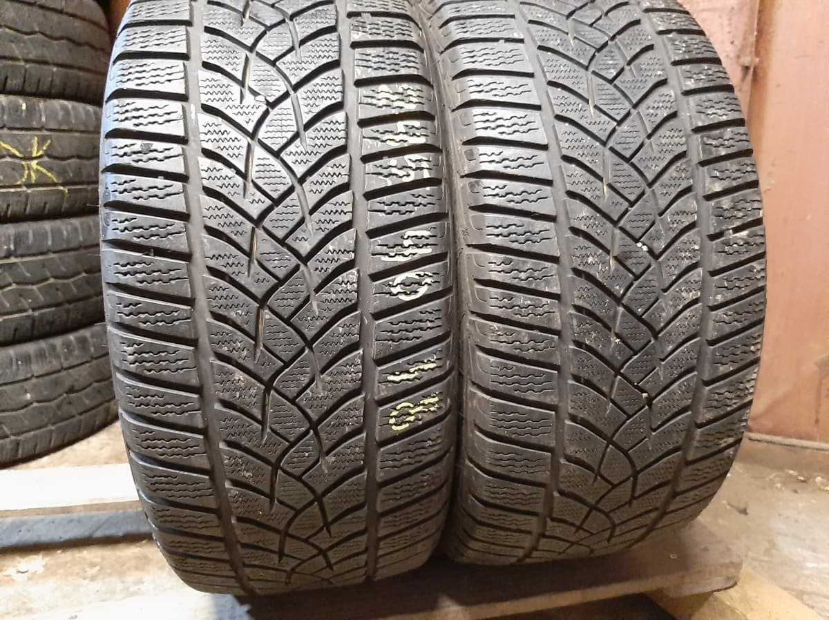 Придбати вживані шини GoodYear Ultra Grip Performance 245/40 R 18 Придбати вживані шини GoodYear Ultra Grip Performance 245/40 R 18