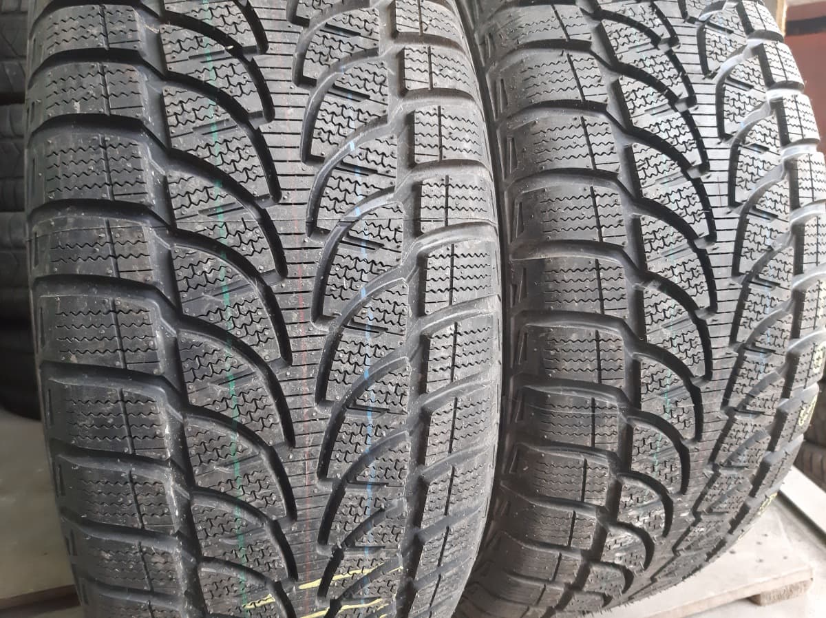Придбати вживані шини Bridgestone Blizzak LM 80 evo 265/60 R 18 Придбати вживані шини Bridgestone Blizzak LM 80 evo 265/60 R 18