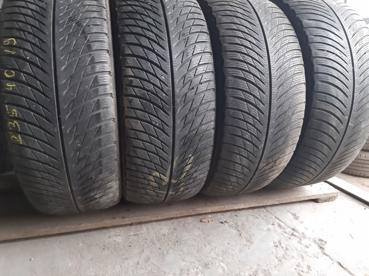 Придбати вживані шини Michelin Pilot Alpin 5 235/40 R 19 Придбати вживані шини Michelin Pilot Alpin 5 235/40 R 19