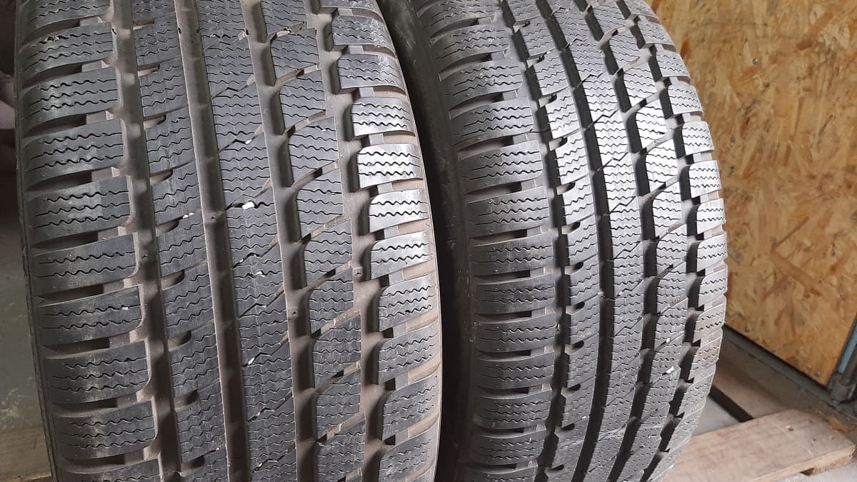 Придбати вживані шини Kumho I Zen KW 27 assumetric 235/45 R 18 Вживані шини з Європи Kumho I Zen KW 27 assumetric 235/45 R 18