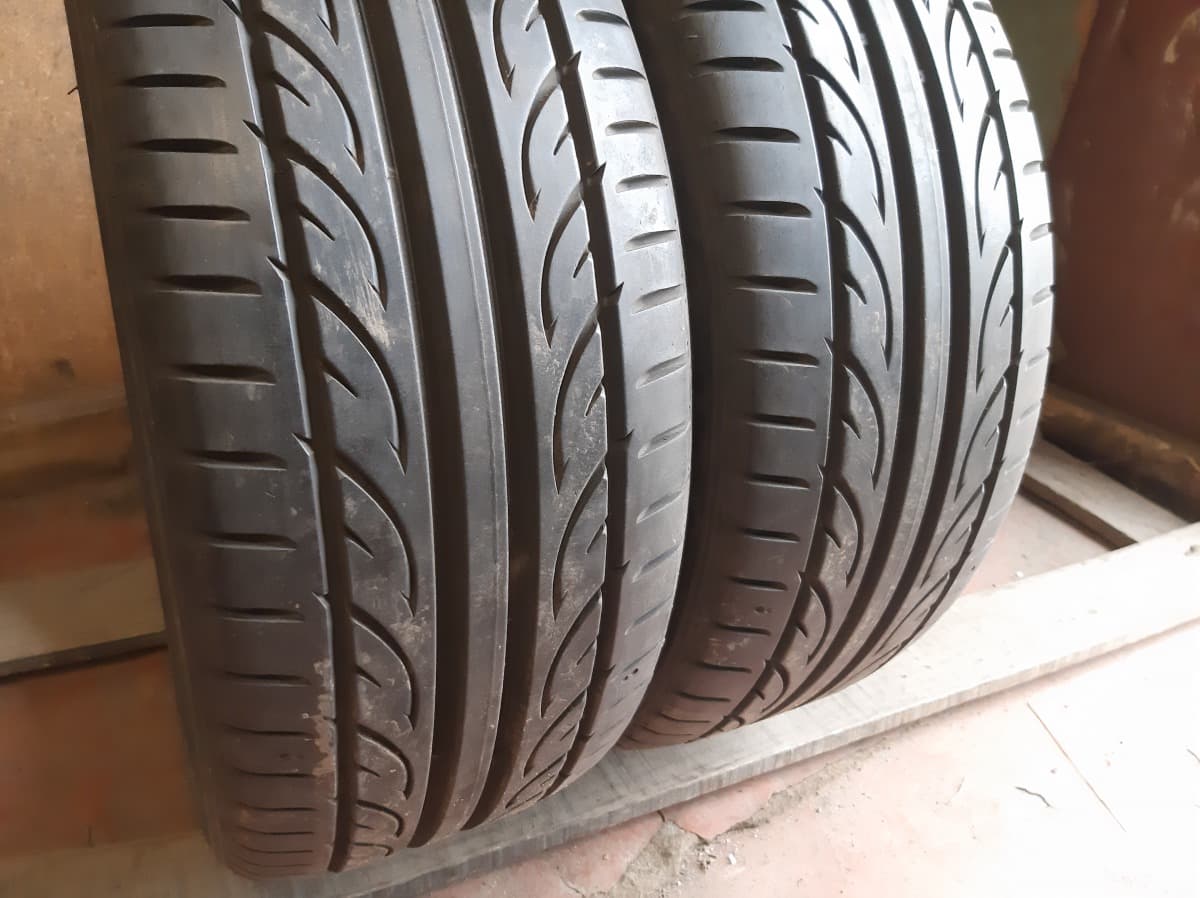Придбати вживані шини Hankook Ventus V12 EVO 2 205/45 R 16 Вживані шини з Європи Hankook Ventus V12 EVO 2 205/45 R 16