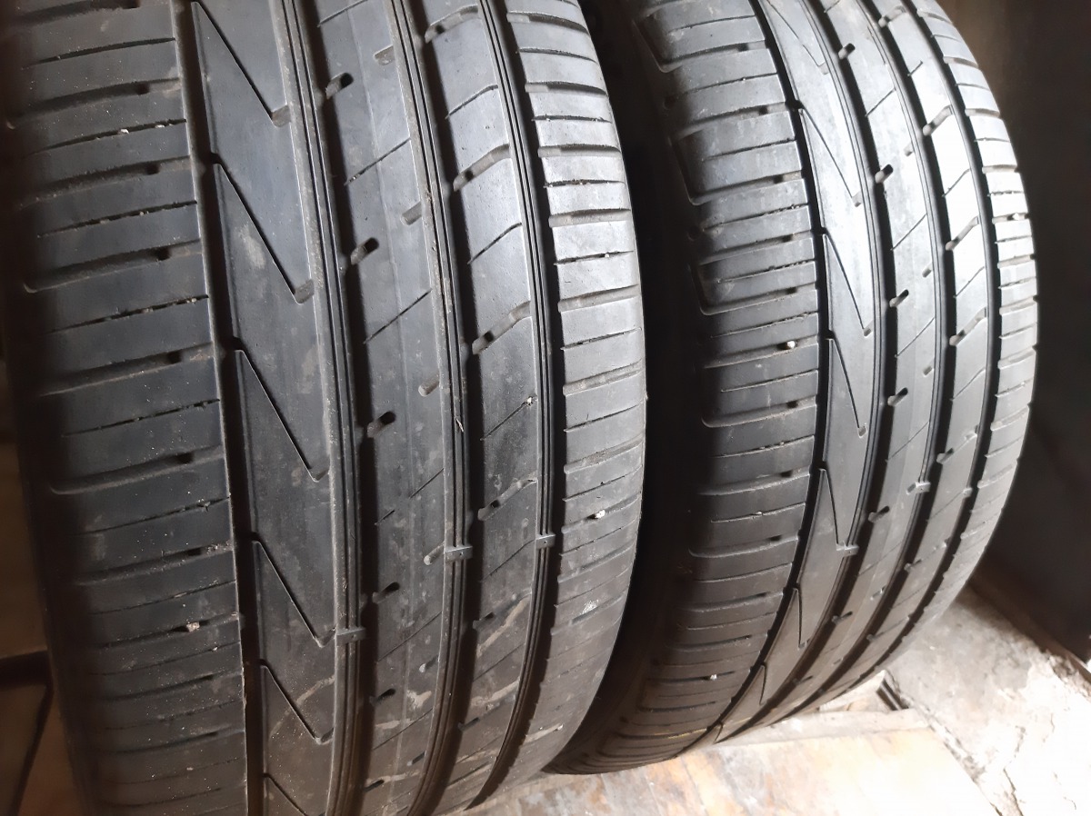 Придбати вживані шини Hankook Ventus S1 Evo 2 Suv 275/40 R 20 Вживані шини з Європи Hankook Ventus S1 Evo 2 Suv 275/40 R 20