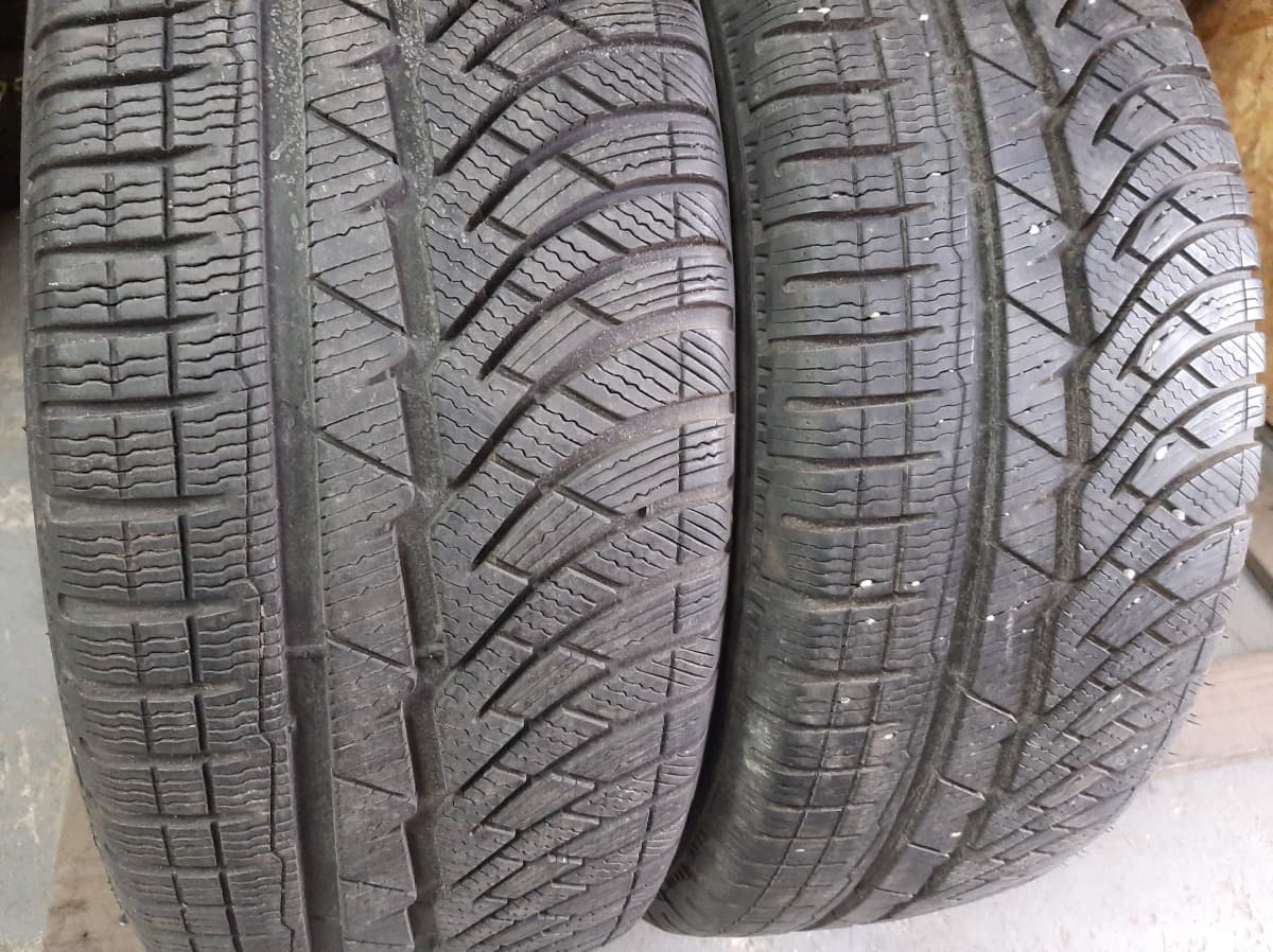 Придбати вживані шини Michelin PilotAlpinPA4 235/45 R 18 Вживані шини з Європи Michelin PilotAlpinPA4 235/45 R 18