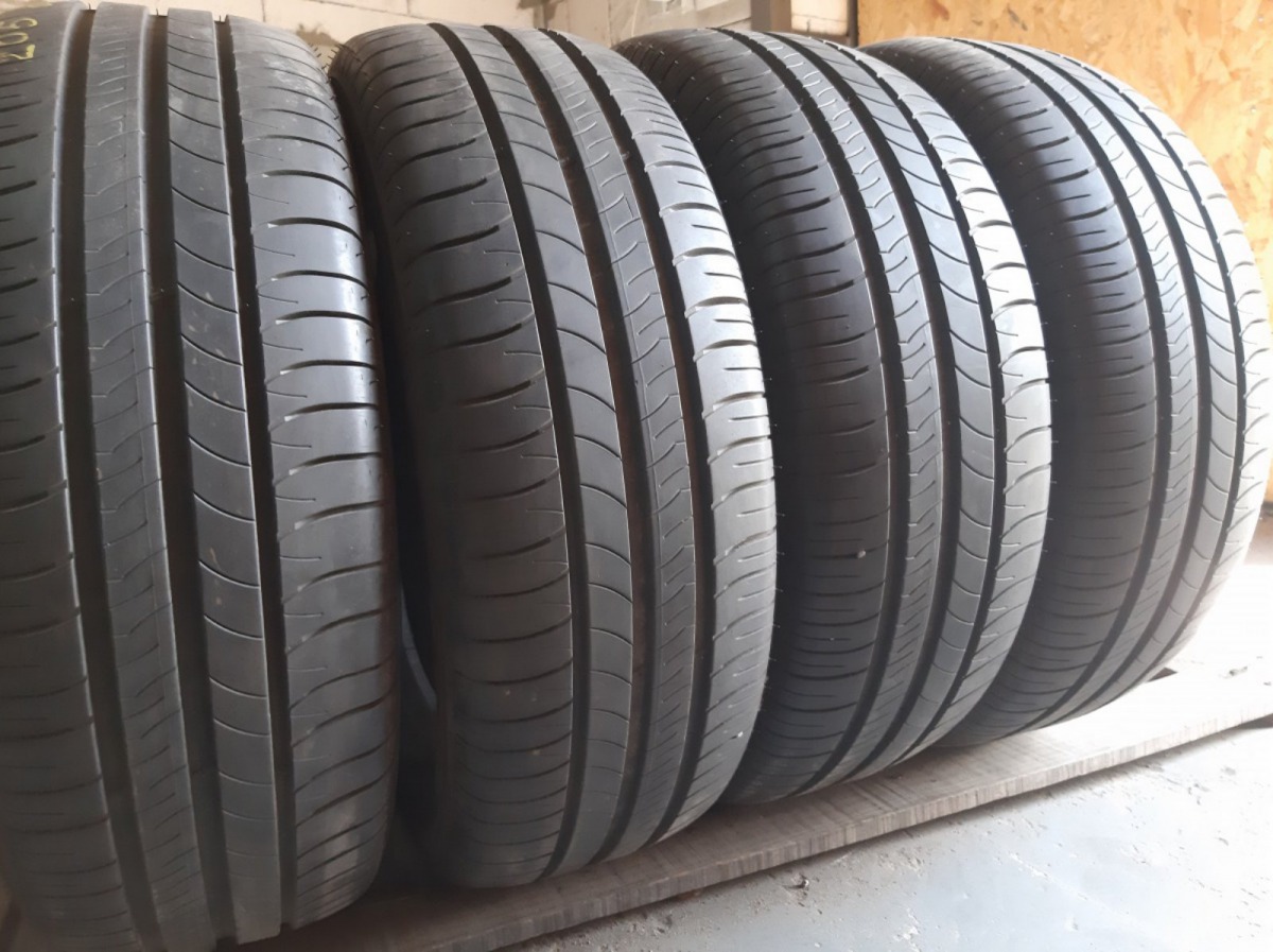 Придбати вживані шини Michelin Energy Saver . 215/60 R 16 Вживані шини з Європи Michelin Energy Saver . 215/60 R 16