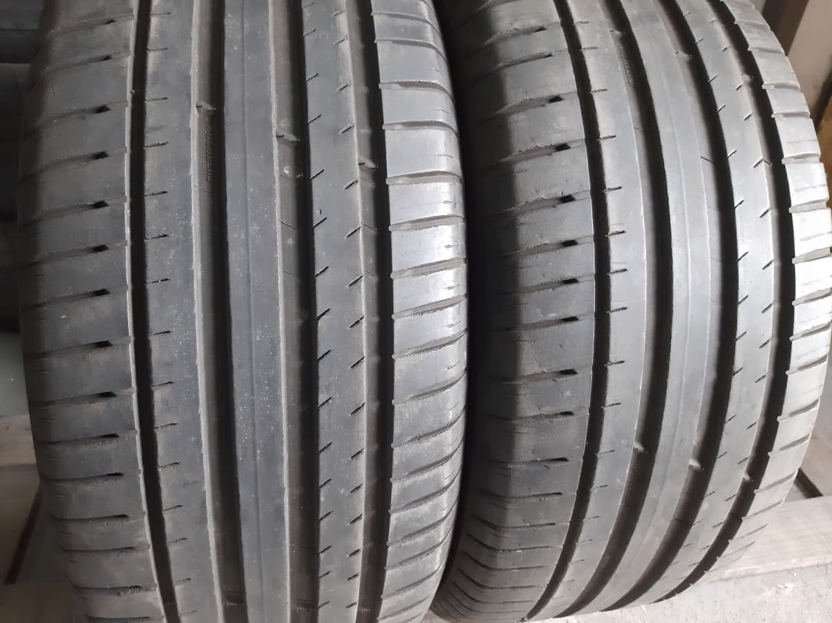 Придбати вживані шини Michelin Pilot Sport 4 SUV 255/45 R 19 Вживані шини з Європи Michelin Pilot Sport 4 SUV 255/45 R 19