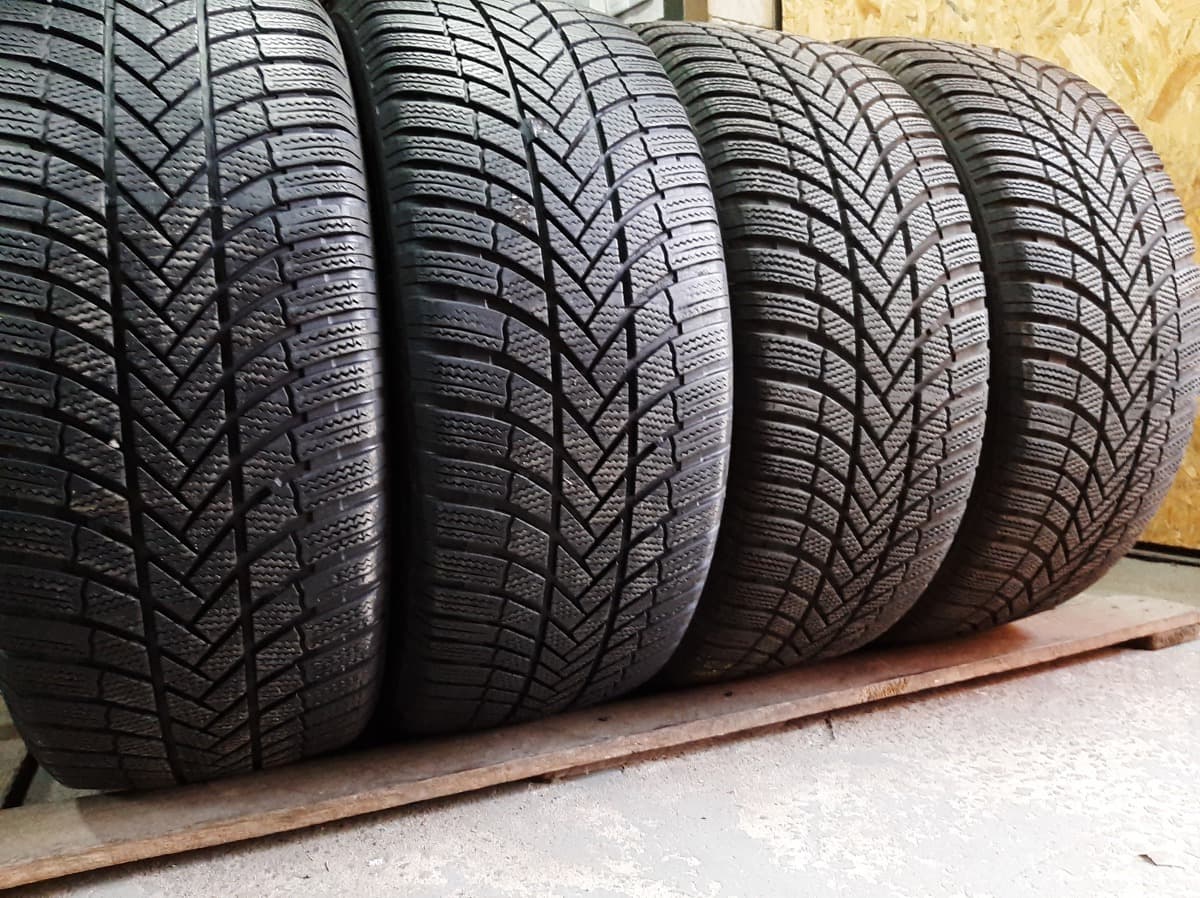 Придбати вживані шини Bridgestone Blizzak LM-005 … . 245/45 R 18 Вживані шини з Європи Bridgestone Blizzak LM-005 … . 245/45 R 18