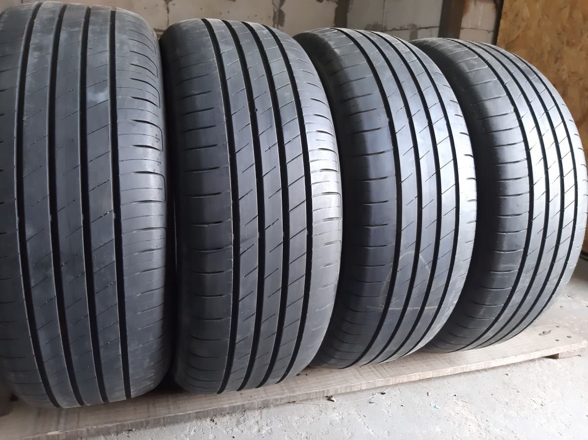 Придбати вживані шини GoodYear Efficient Grip … 215/55 R 17 Вживані шини з Європи GoodYear Efficient Grip … 215/55 R 17