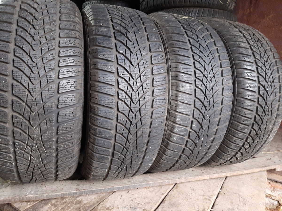 Придбати вживані шини Dunlop SP WinterSport 4D     225/50 R 17 Вживані шини з Європи Dunlop SP WinterSport 4D     225/50 R 17