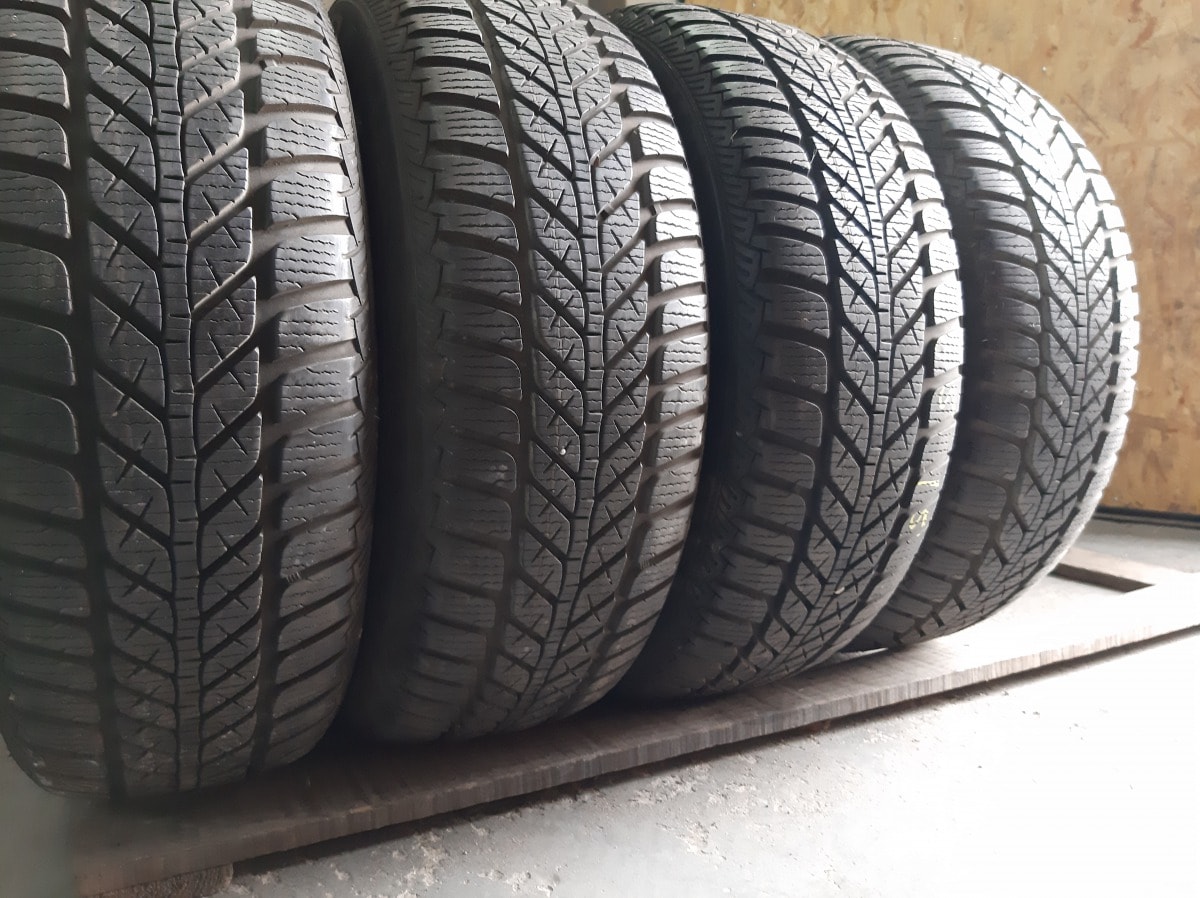 Придбати вживані шини Fulda Kristall Control HP 205/65 R 15 Вживані шини з Європи Fulda Kristall Control HP 205/65 R 15