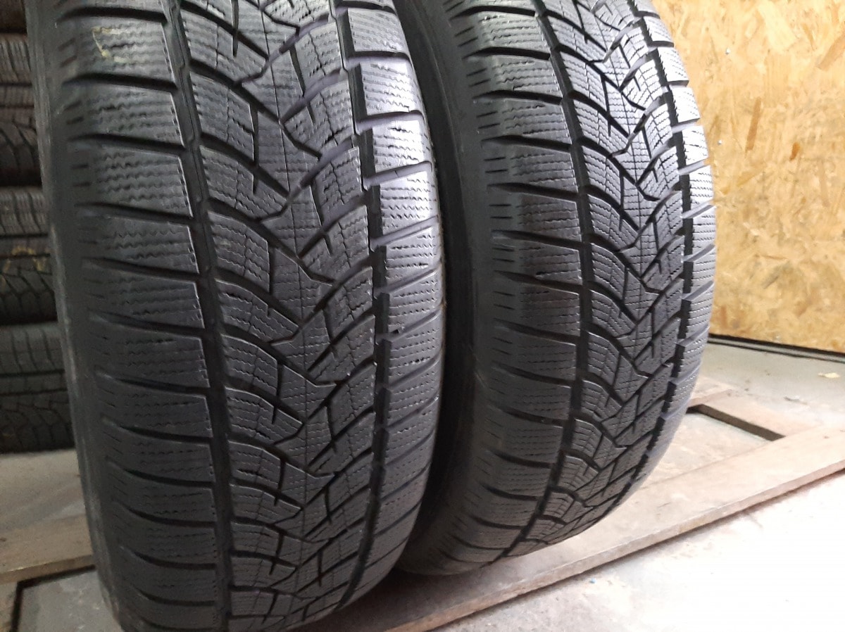 Придбати вживані шини Dunlop Winter Sport 5 SUV  235/65 R 17 Вживані шини з Європи Dunlop Winter Sport 5 SUV  235/65 R 17
