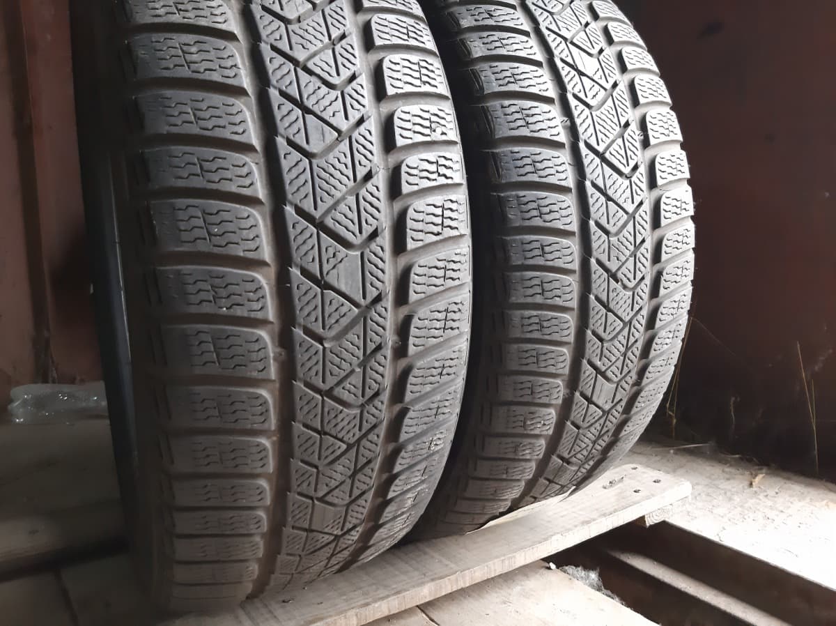 Придбати вживані шини Pirelli Sotozero 3 … 225/40 R 19 Вживані шини з Європи Pirelli Sotozero 3 … 225/40 R 19