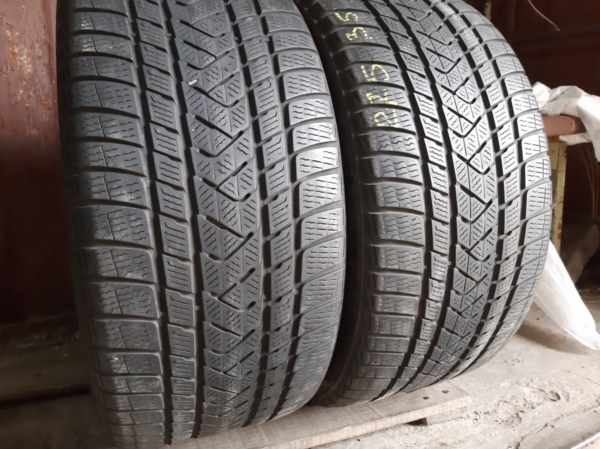 Придбати вживані шини Pirelli Sottozero 3  .  . 275/35 R 20 Вживані шини з Європи Pirelli Sottozero 3  .  . 275/35 R 20
