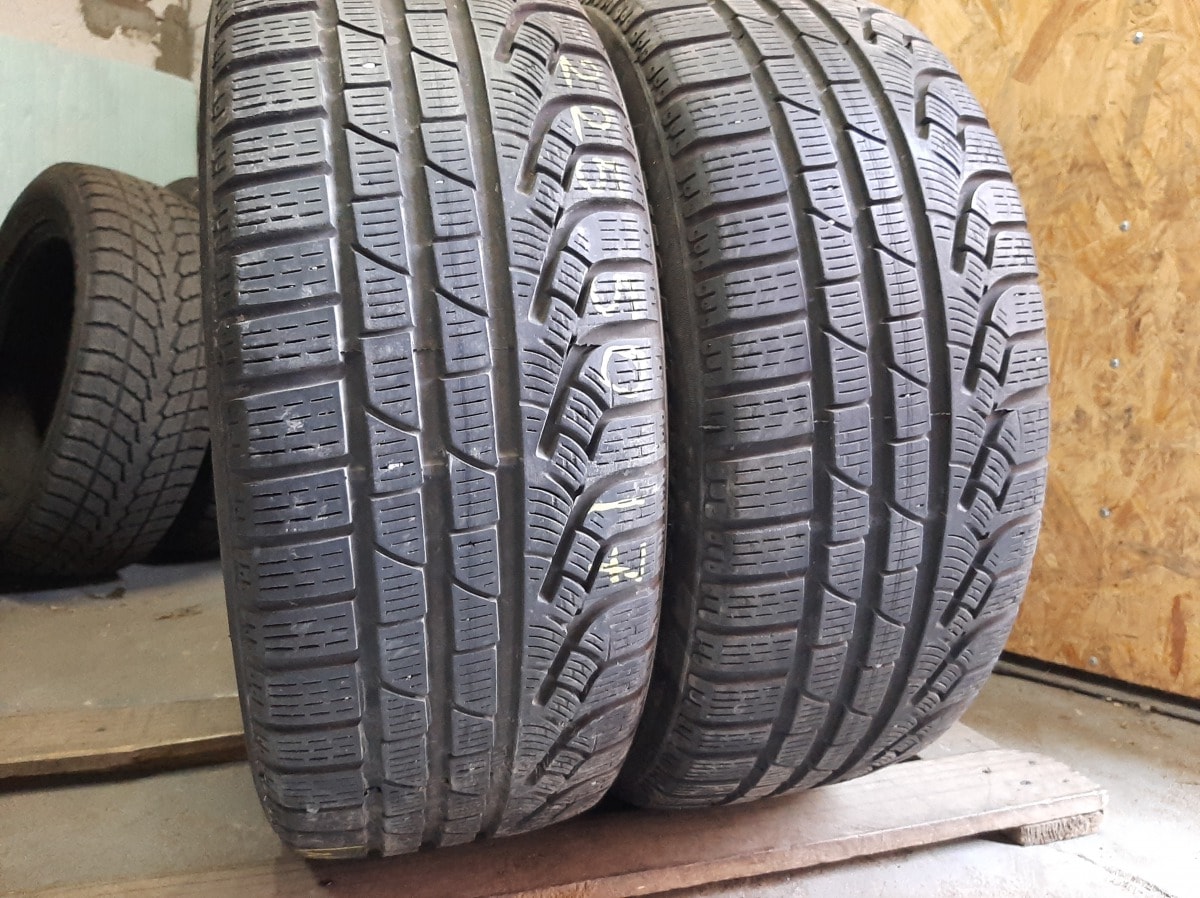 Придбати вживані шини Pirelli Sottozero 3    225/50 R 17 Вживані шини з Європи Pirelli Sottozero 3    225/50 R 17