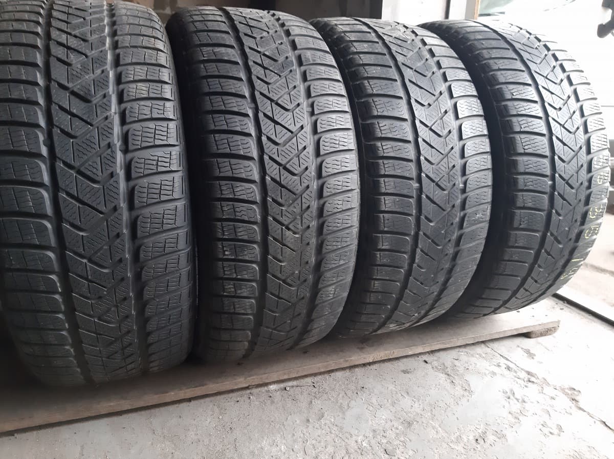Придбати вживані шини Pirelli Sotozero 3 235/35 R 19 Вживані шини з Європи Pirelli Sotozero 3 235/35 R 19