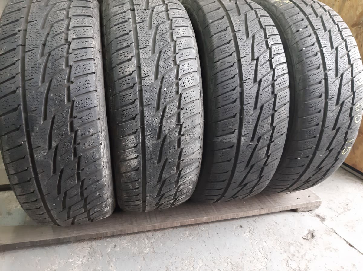 Придбати вживані шини Matador Sibir Snow 195/60 R 15 Вживані шини з Європи Matador Sibir Snow 195/60 R 15