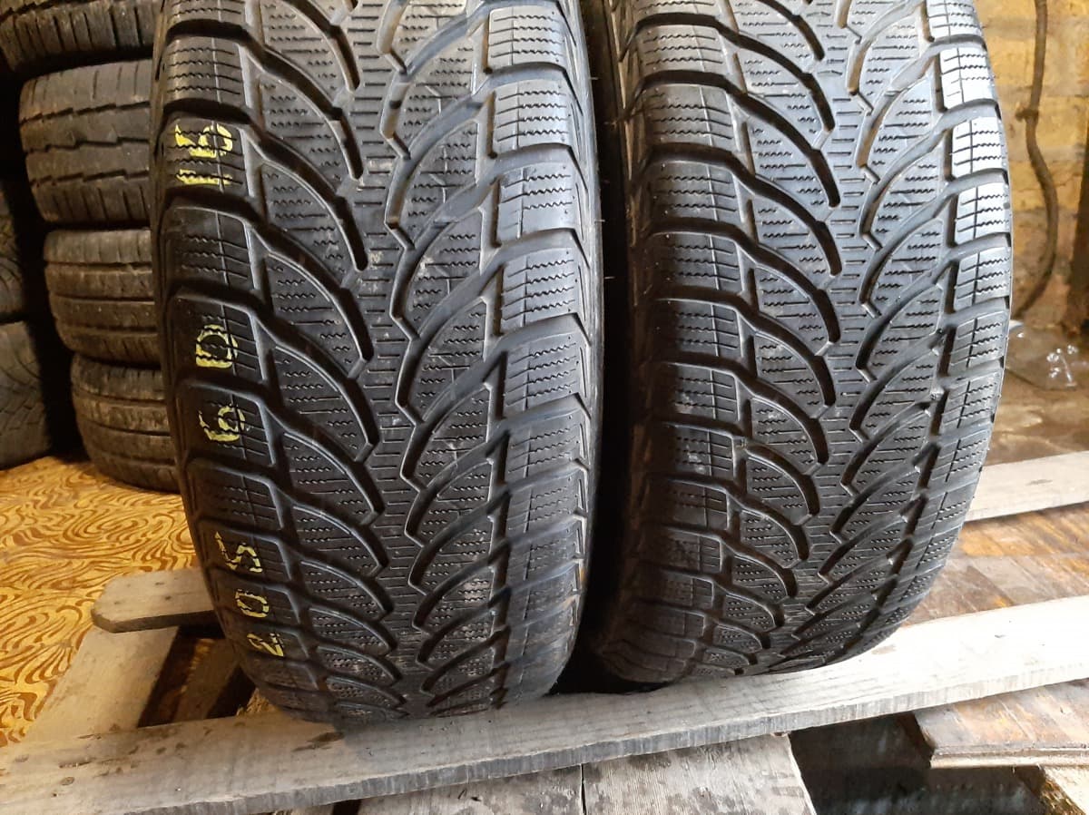 Придбати вживані шини Bridgestone Blizzak LM 32 205/60 R 16 Вживані шини з Європи Bridgestone Blizzak LM 32 205/60 R 16