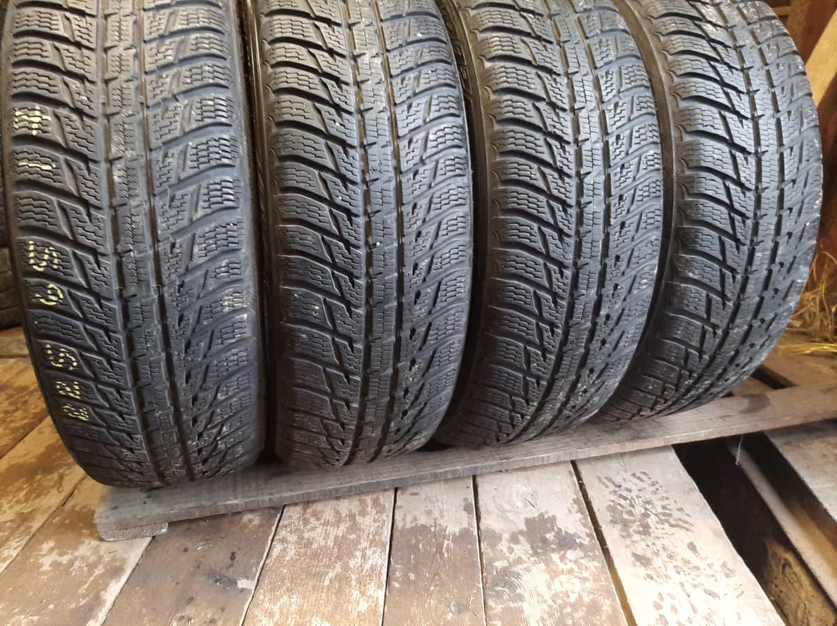 Придбати вживані шини Nokian WR Suv 3 225/65 R 17 Вживані шини з Європи Nokian WR Suv 3 225/65 R 17