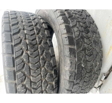Шини на авто в хорошому стані Dunlop GrandtrekSJ5 шириною 275 висотою 65 радіусом R 17 низькі ціни