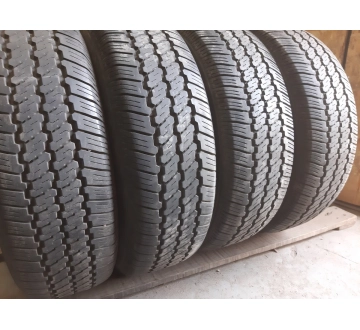 Шини на авто в хорошому стані Maxxis MA-702 шириною 195 висотою 70 радіусом R 15 низькі ціни