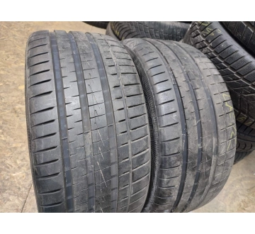 Уживані шини з Європи Vredestein Ultrac Vorti 245/40 R 18 Шини на авто в хорошому стані Vredestein Ultrac Vorti шириною 245 висотою 40 радіусом R 18 низькі ціни