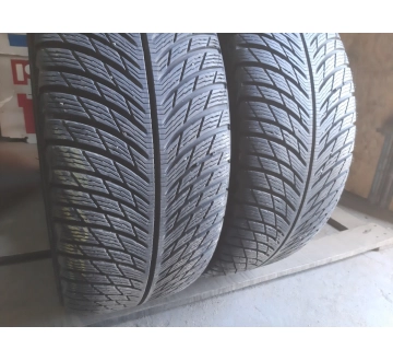 Шини на авто в хорошому стані Michelin Pilot Alpin5 шириною 235 висотою 50 радіусом R 18 низькі ціни