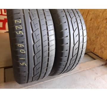 Шини на авто в хорошому стані Toyo ProxesCF1 шириною 225 висотою 60 радіусом R 15 низькі ціни