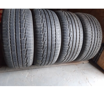 Шини на авто в хорошому стані Nokian WR A3 шириною 245 висотою 40 радіусом R 19 низькі ціни