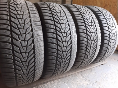 Шини на авто в хорошому стані Hankook Winter I cept evo 3 шириною 245 висотою 45 радіусом R 18 низькі ціни