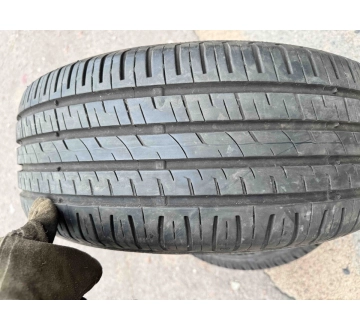 Шини на авто в хорошому стані Barum Bravuris 3 шириною 215 висотою 55 радіусом R 16 низькі ціни