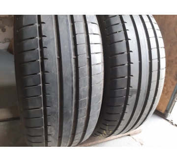 Шини на авто в хорошому стані Dunlop Sport Maxx RT  шириною 225 висотою 55 радіусом R 17 низькі ціни