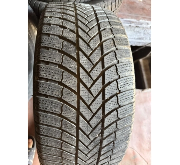 Шини на авто в хорошому стані Bridgestone Blizzak LM-005 … шириною 245 висотою 45 радіусом R 18 низькі ціни