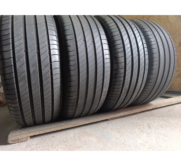 Шини на авто в хорошому стані Michelin Primacy 4   .  шириною 215 висотою 50 радіусом R 17 низькі ціни