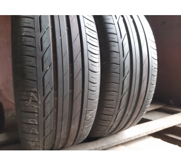 Шини на авто в хорошому стані Bridgestone Turanza T001   шириною 225 висотою 50 радіусом R 18 низькі ціни