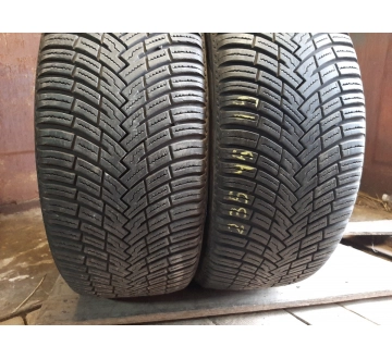 Уживані шини з Європи Pirelli All Season 2 Cinturato 235/45 R 19 Шини на авто в хорошому стані Pirelli All Season 2 Cinturato шириною 235 висотою 45 радіусом R 19 низькі ціни