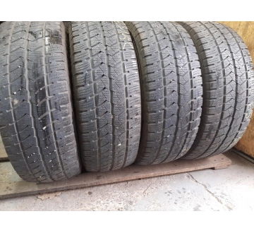 Шини на авто в хорошому стані Semperit Van Grip      шириною 205 висотою 65 радіусом R 15C низькі ціни