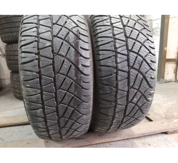 Шини на авто в хорошому стані Michelin Latitude Cross  .   шириною 235 висотою 55 радіусом R 17 низькі ціни
