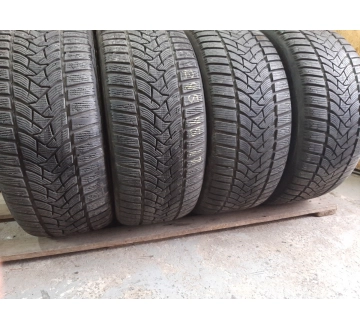 Шини на авто в хорошому стані Dunlop Winter Sport 5 … шириною 245 висотою 45 радіусом R 17 низькі ціни