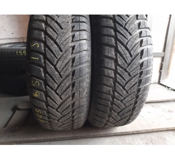 Шини на авто в хорошому стані Dunlop SP WinterSport M3    шириною 205 висотою 65 радіусом R 15 низькі ціни