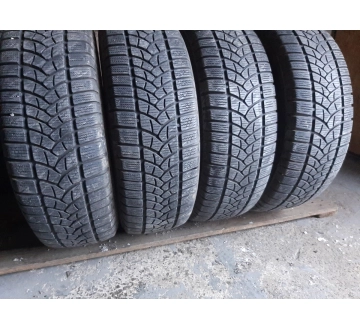 Шини на авто в хорошому стані Firestone Destination Winter   . шириною 215 висотою 70 радіусом R 16 низькі ціни