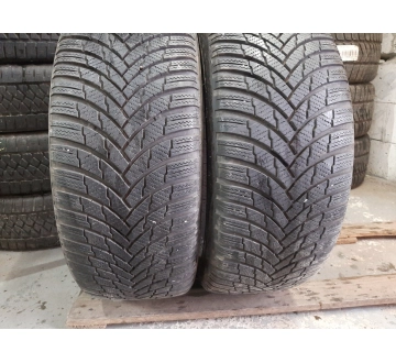 Уживані шини з Європи Firestone WinterHawk WK4 235/45 R 19 Шини на авто в хорошому стані Firestone WinterHawk WK4 шириною 235 висотою 45 радіусом R 19 низькі ціни