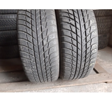 Шини на авто в хорошому стані Bridgestone Blizzak LM 001     шириною 205 висотою 60 радіусом R 16 низькі ціни