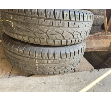 Шини на авто в хорошому стані Hankook Winter I cept Evo .    шириною 215 висотою 70 радіусом R 16 низькі ціни