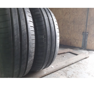 Шини на авто в хорошому стані Good Year Efficient Grip Performance.   . шириною 195 висотою 65 радіусом R 15 низькі ціни