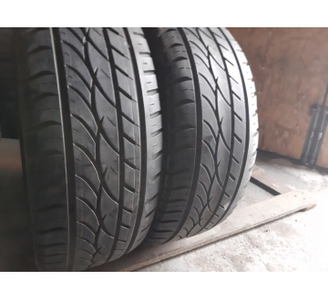 Шини на авто в хорошому стані Cooper Cooper Tires   шириною 235 висотою 60 радіусом R 16 низькі ціни