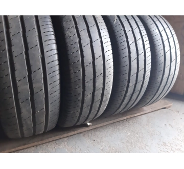 Шини на авто в хорошому стані Continental Vanco 2   . . шириною 235 висотою 65 радіусом R 16C низькі ціни
