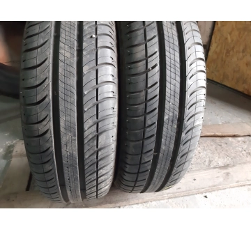 Шини на авто в хорошому стані Michelin Energy Saver.        … шириною 195 висотою 70 радіусом R 14 низькі ціни
